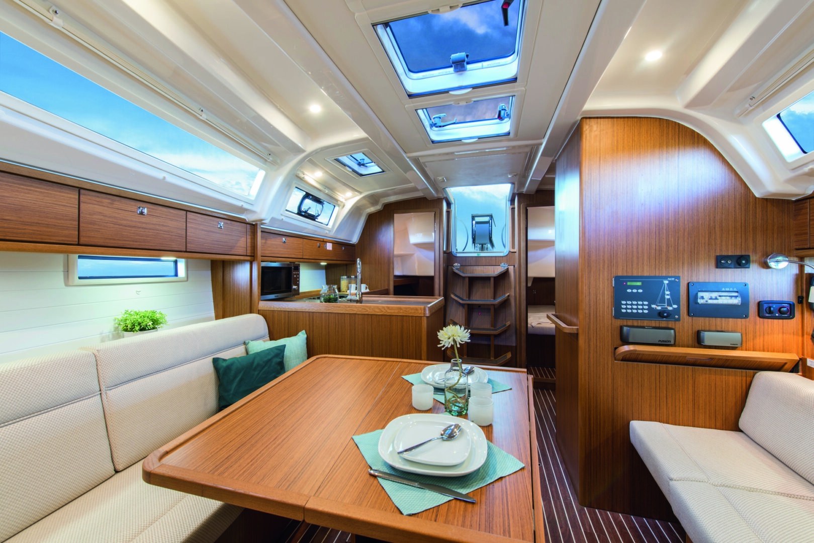 Bavaria Yachts CRUISER 37 – photo 14