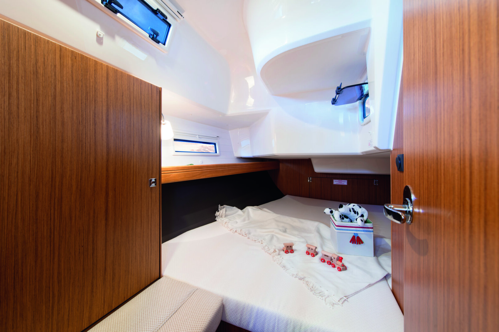 Bavaria Yachts CRUISER 37 – photo 18