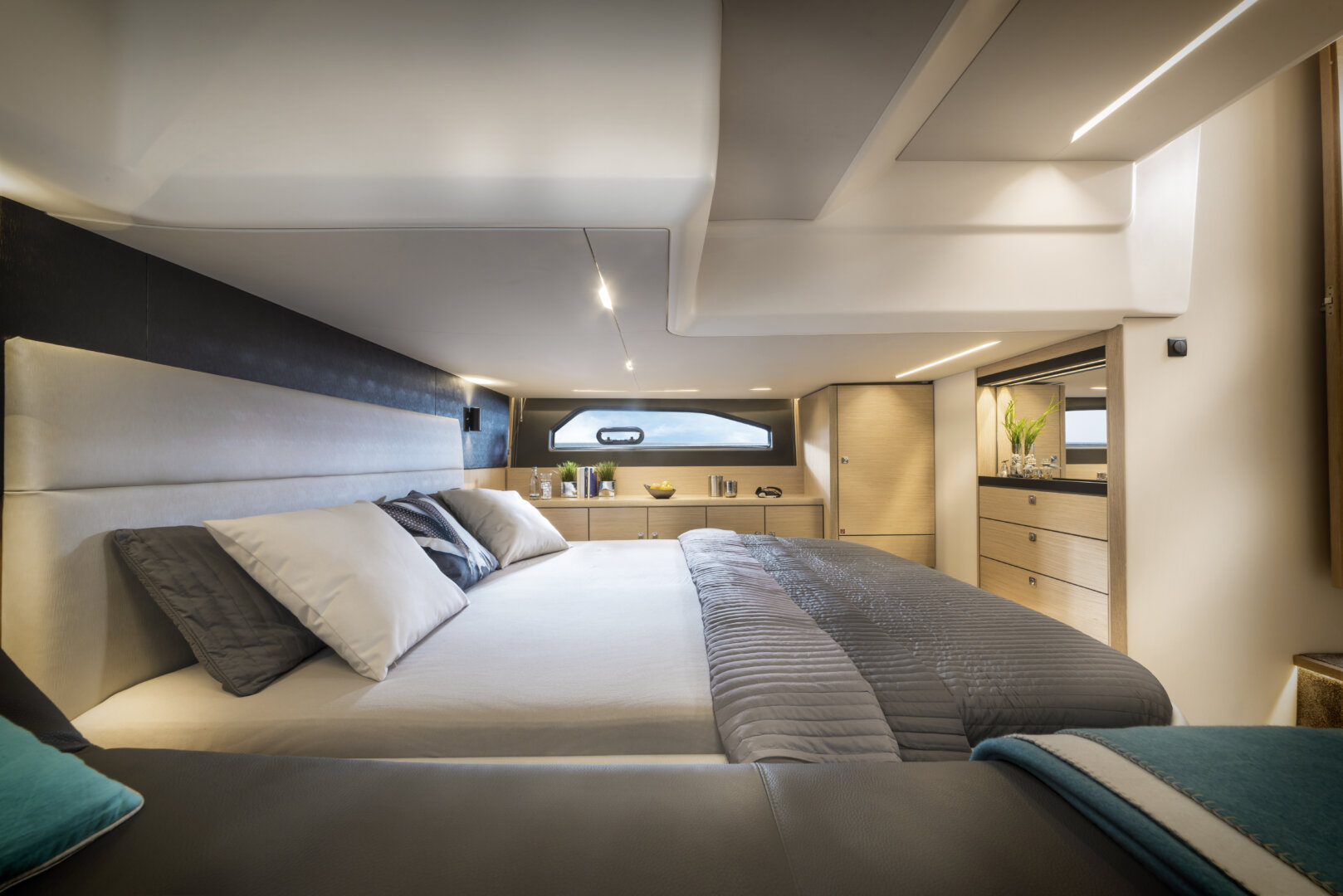 Bavaria Yachts R40 – photo 18