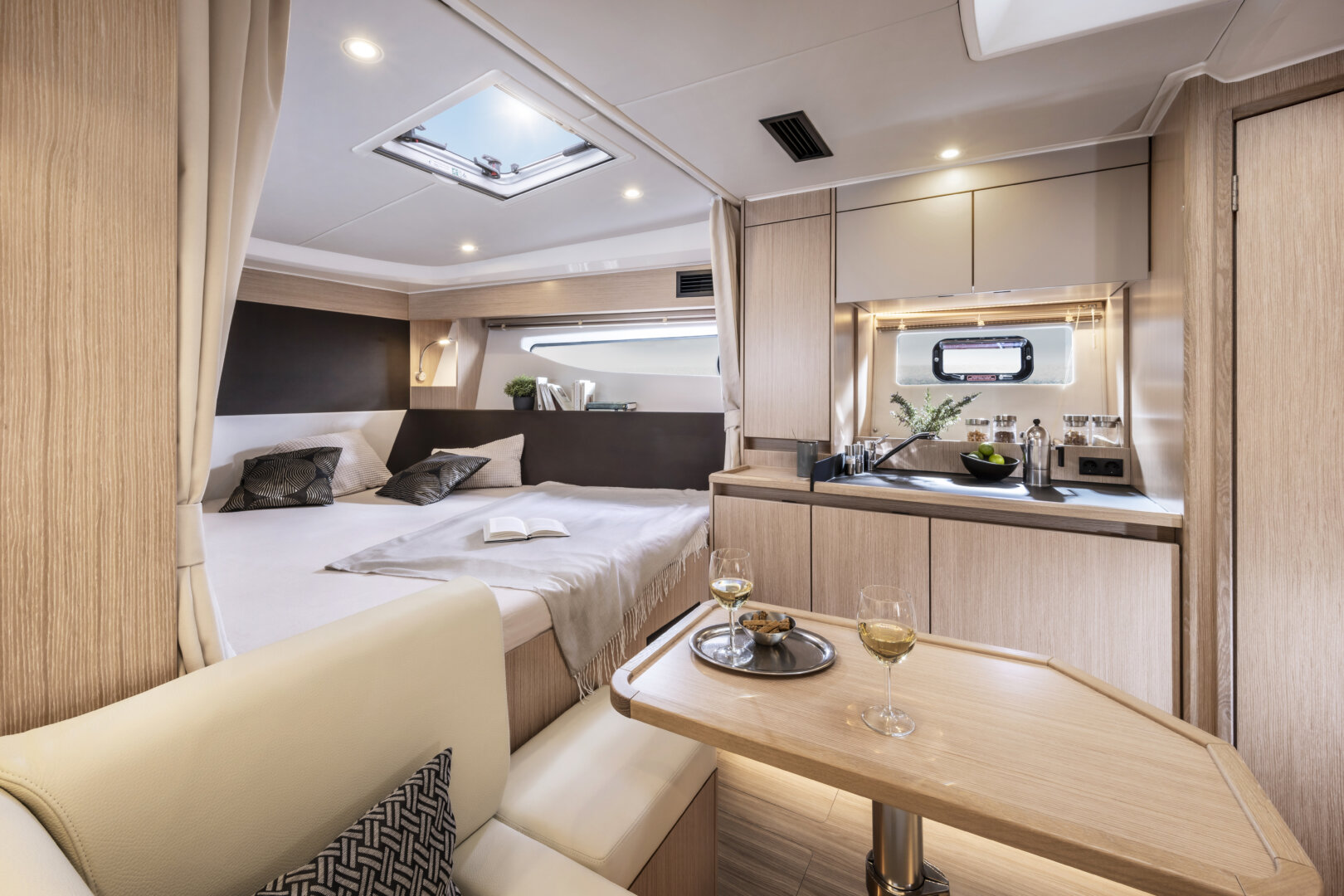 Bavaria Yachts SR35 – photo 16