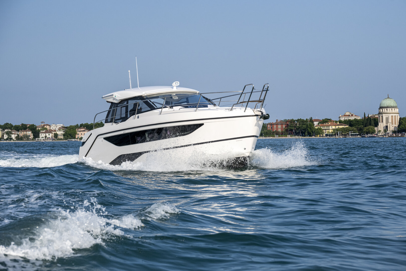 Bavaria Yachts SR35 – photo 6