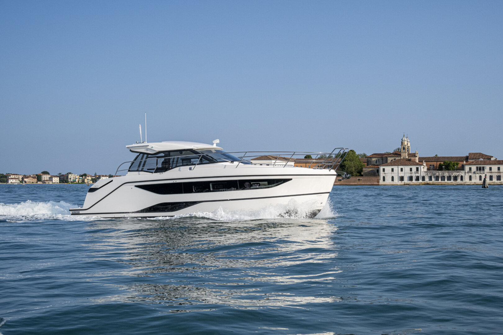 Bavaria Yachts SR35 – photo 7